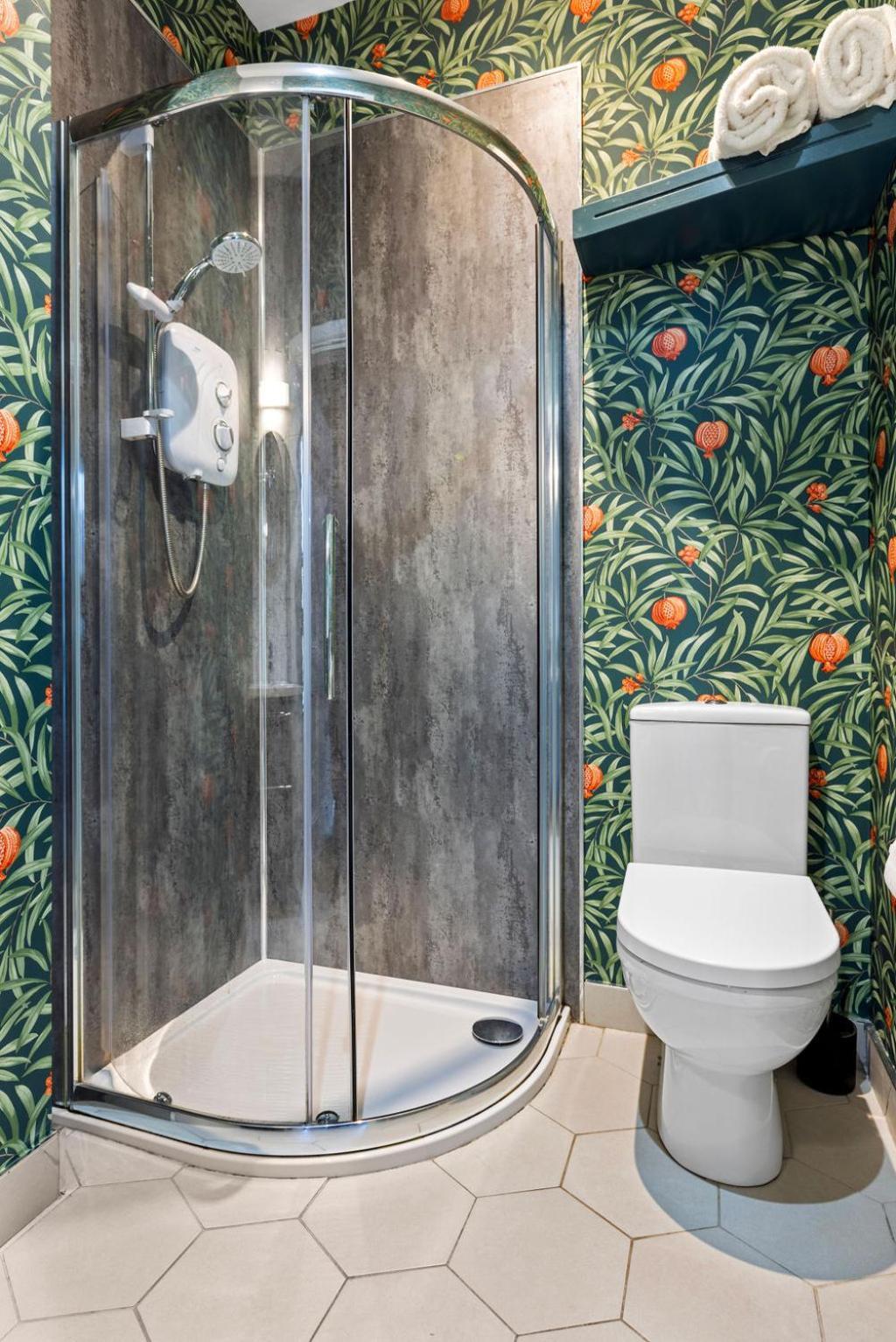Hestia House Hotel Лъндъндери Екстериор снимка