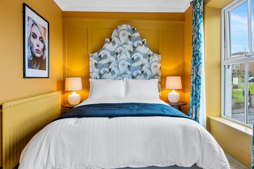 Hestia House Hotel Лъндъндери Екстериор снимка