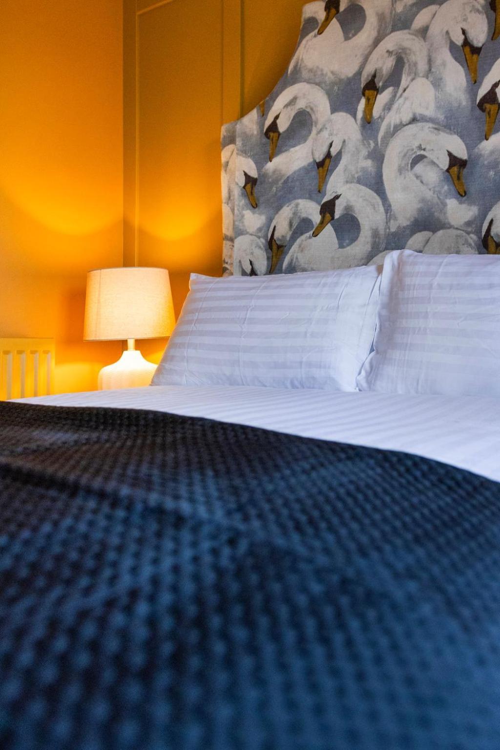 Hestia House Hotel Лъндъндери Екстериор снимка