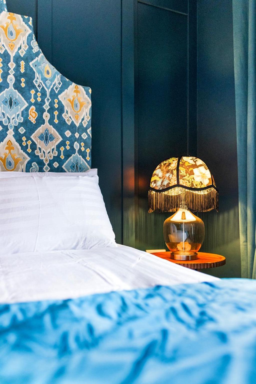 Hestia House Hotel Лъндъндери Екстериор снимка