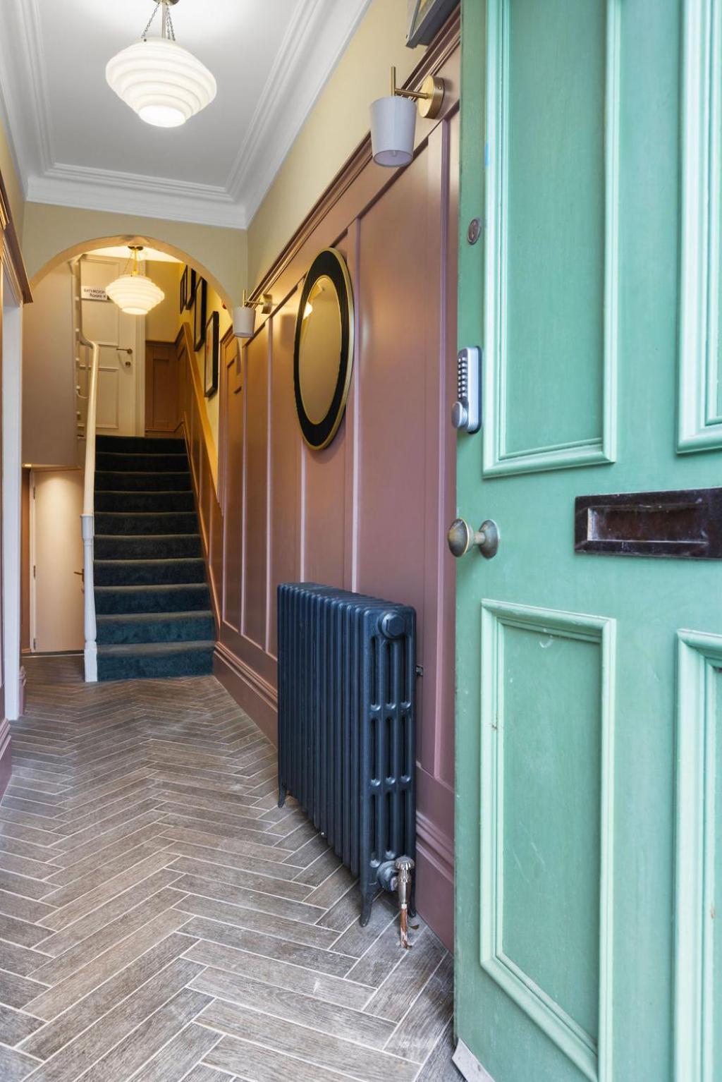 Hestia House Hotel Лъндъндери Екстериор снимка
